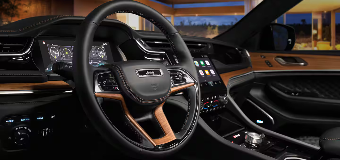 2025 Jeep Grand Cherokee: Luxury SUV with Advanced Technology, Powerful Performance, and Off-Road Capability